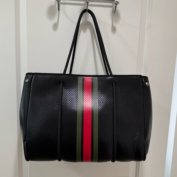 HAUTE SHORE Neoprene Tote with Zipper Wristlet Pouch - Picture 7 of 16